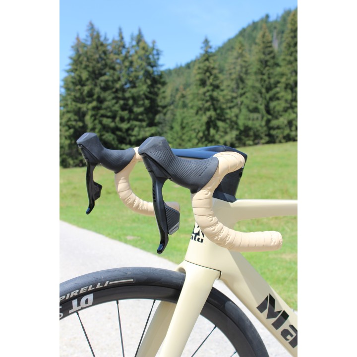 Volturno strada - Rival AXS