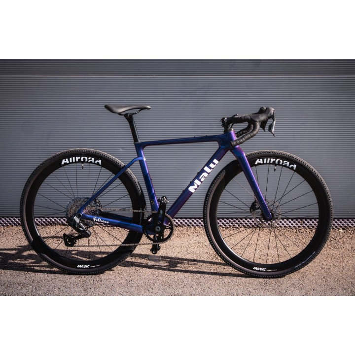 Gravel carbone léger 8,8 kg SRAM AXS XPLR | Malu Volturno Suisse